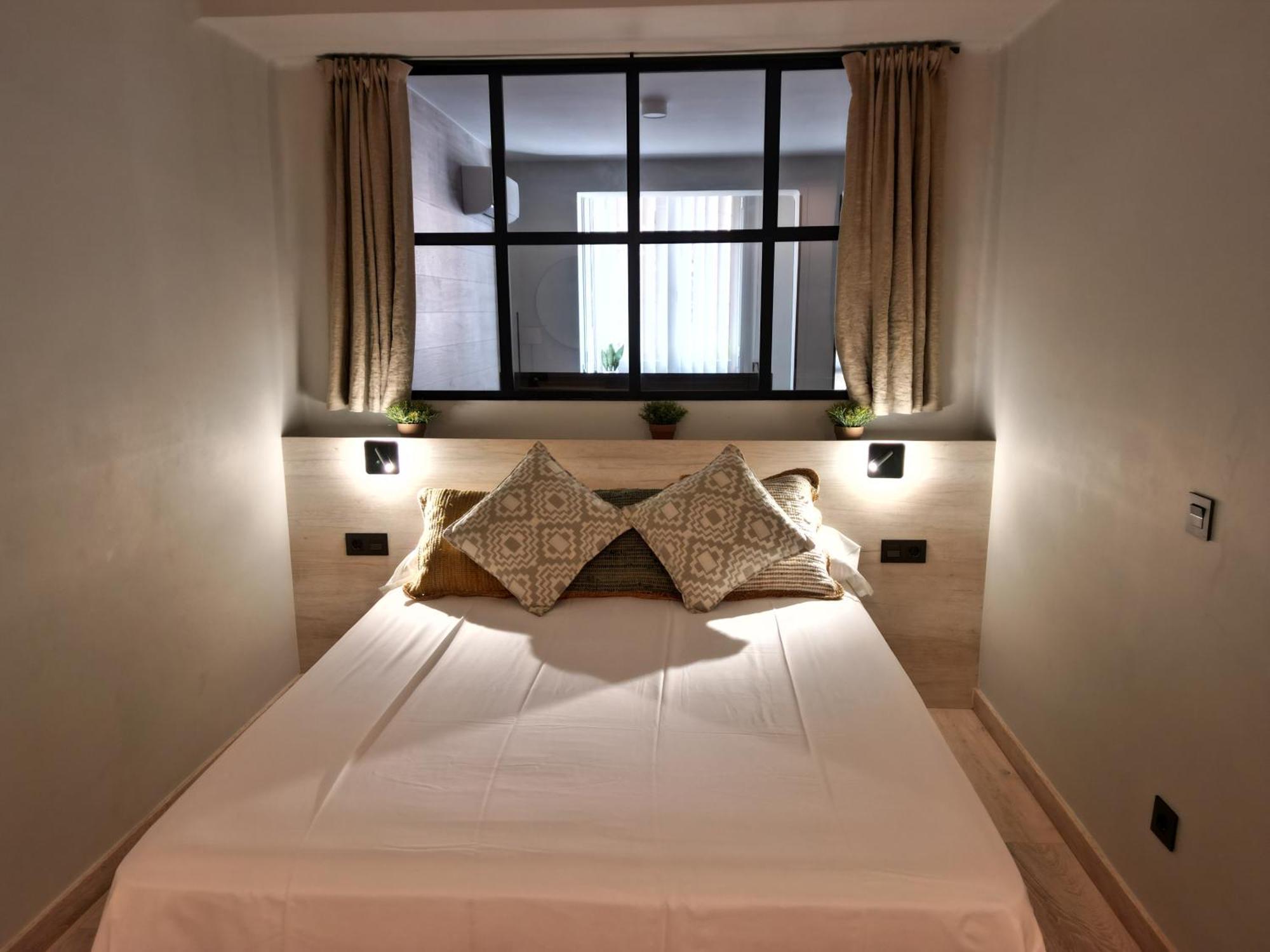 Apartaments Turistics Cardona III Extérieur photo